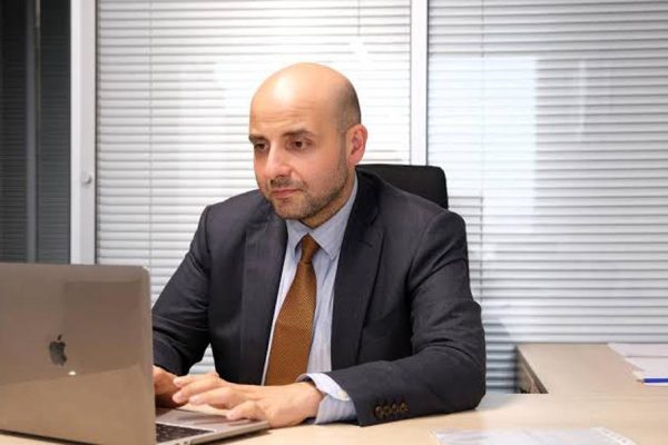İşiniz tehlikede olabilir! Uzman isim uyardı: “2030’da bu meslekler sona erecek”