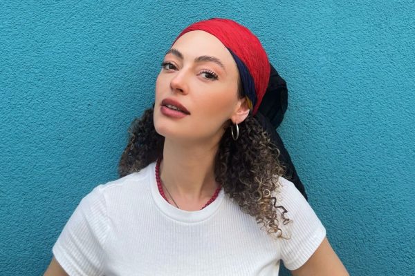 Selena’nın Kıvılcım’ı Hazal Şenel’in yeni işi! Sosyal medyadan duyurdu